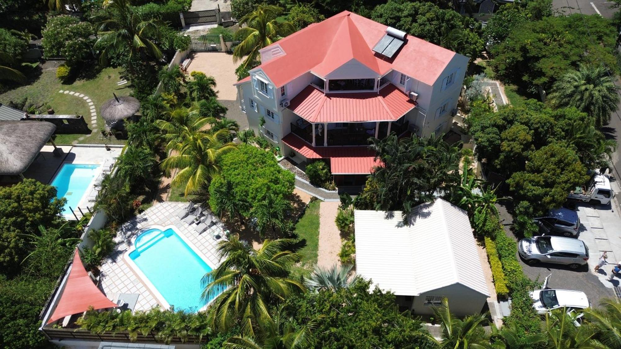 Lakaz Del Sol - Modern And Elegant Apartments With Luxurious Garden, Pool And Barbecue Area - Tourism Permit Certified Tamarin Exterior foto